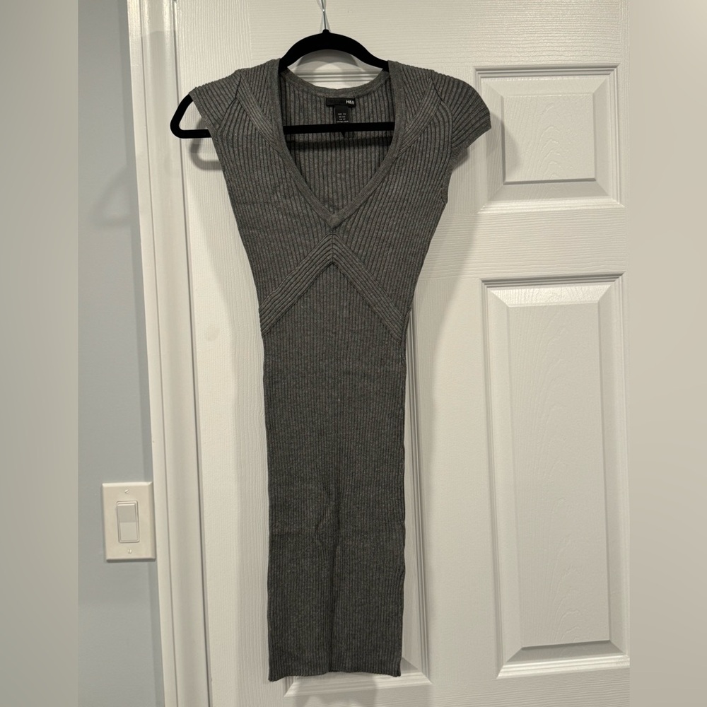 H&M BodyCon Grey Sweater Dress! Size Extra Small.